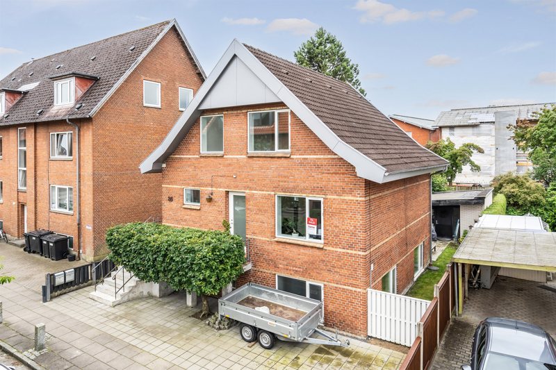 Property image number 2