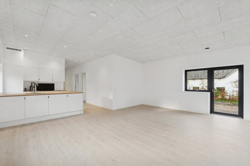 Property image number 8