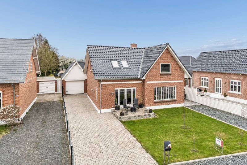 Property image number 2