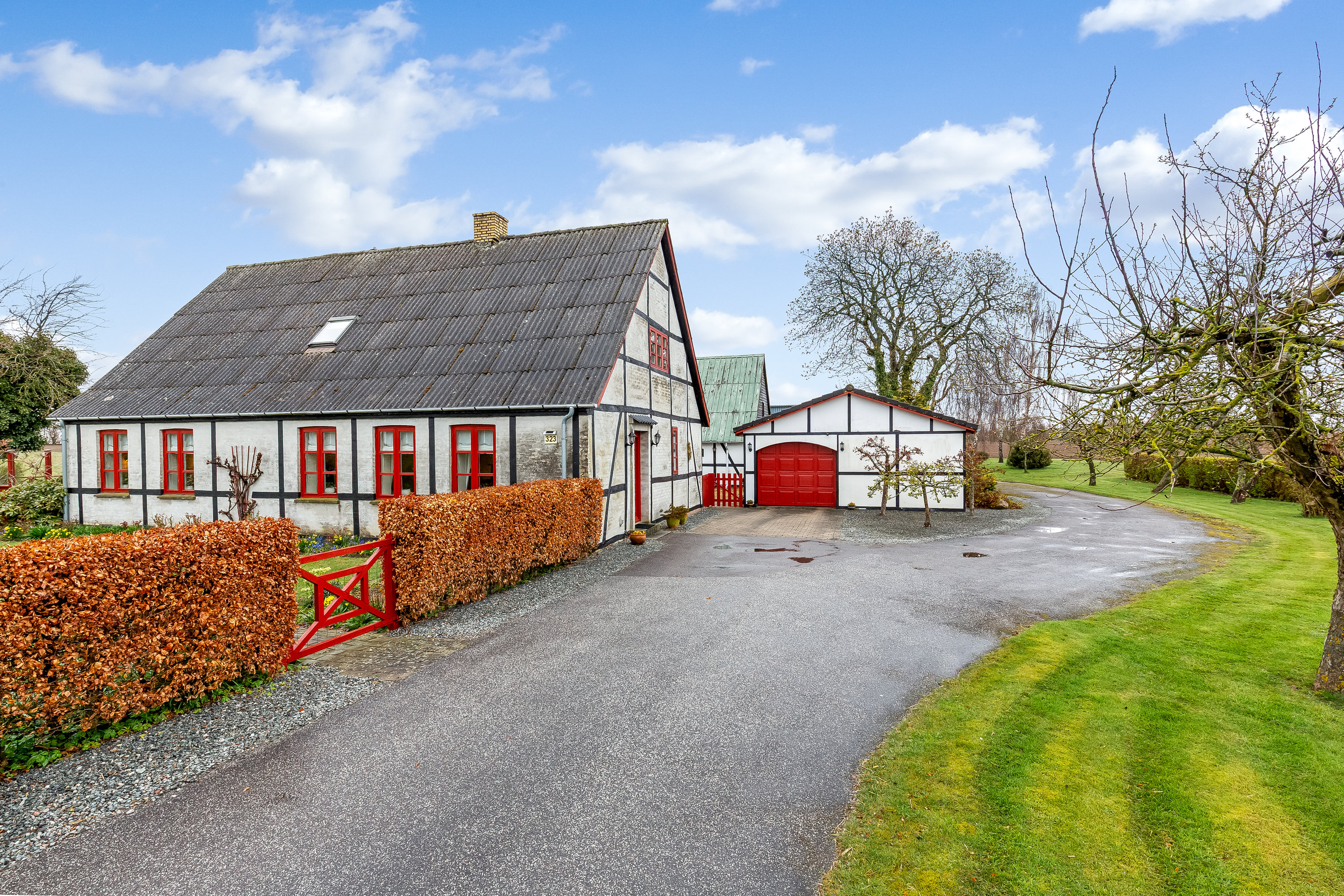 Villa på Nykøbingvej 323 4990 Sakskøbing.