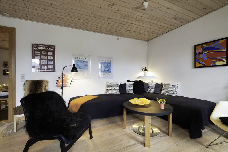 toggle-gallery-image