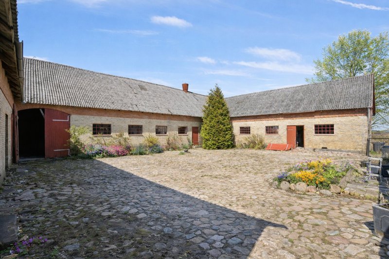Property image number 3