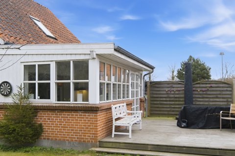 ndbydende 1½-plans villa centralt i Vallensbæk Strand