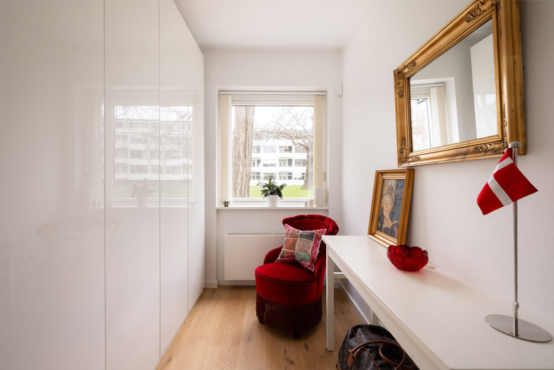 toggle-gallery-image