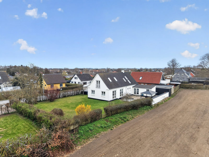 Property image number 2