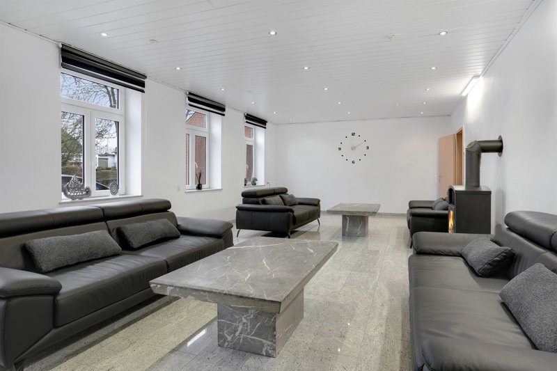 Property image number 5
