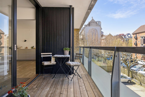 102 gennemrenoverede m2 i smørhullet mellem Frederiksberg & Vesterbro