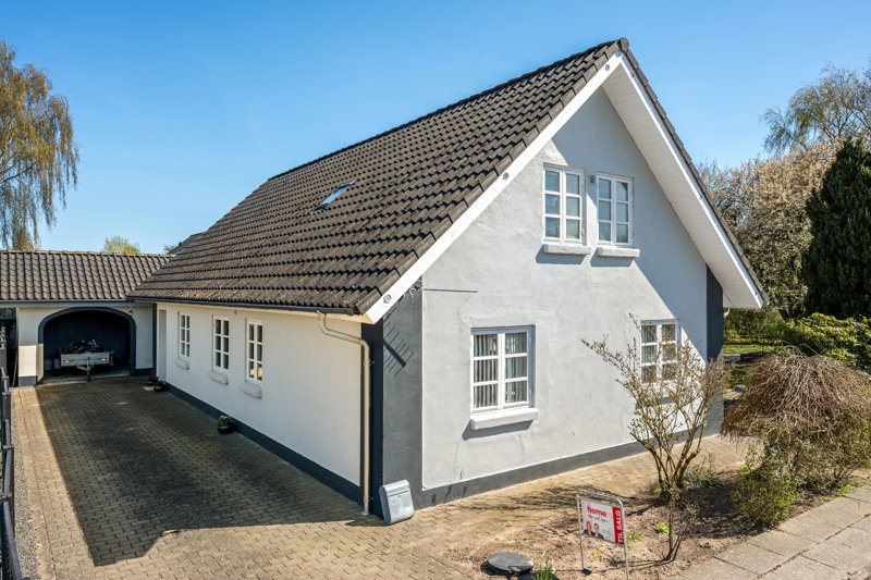 Property image number 2
