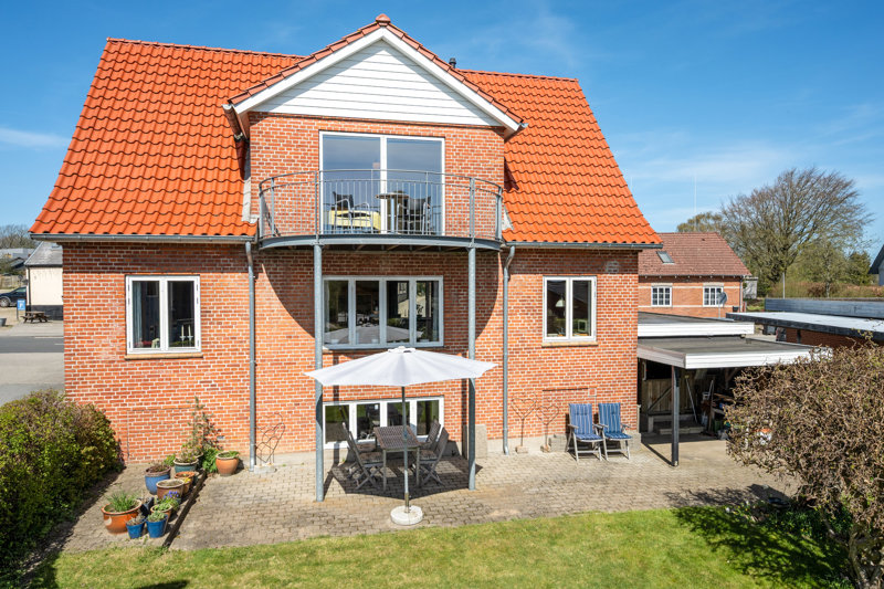 Property image number 2
