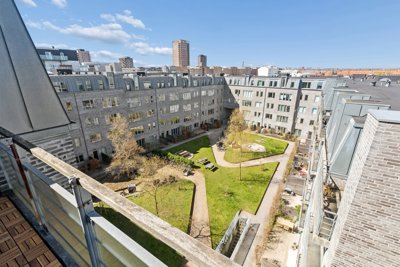 Vestvendt altan og udsigt over Valby