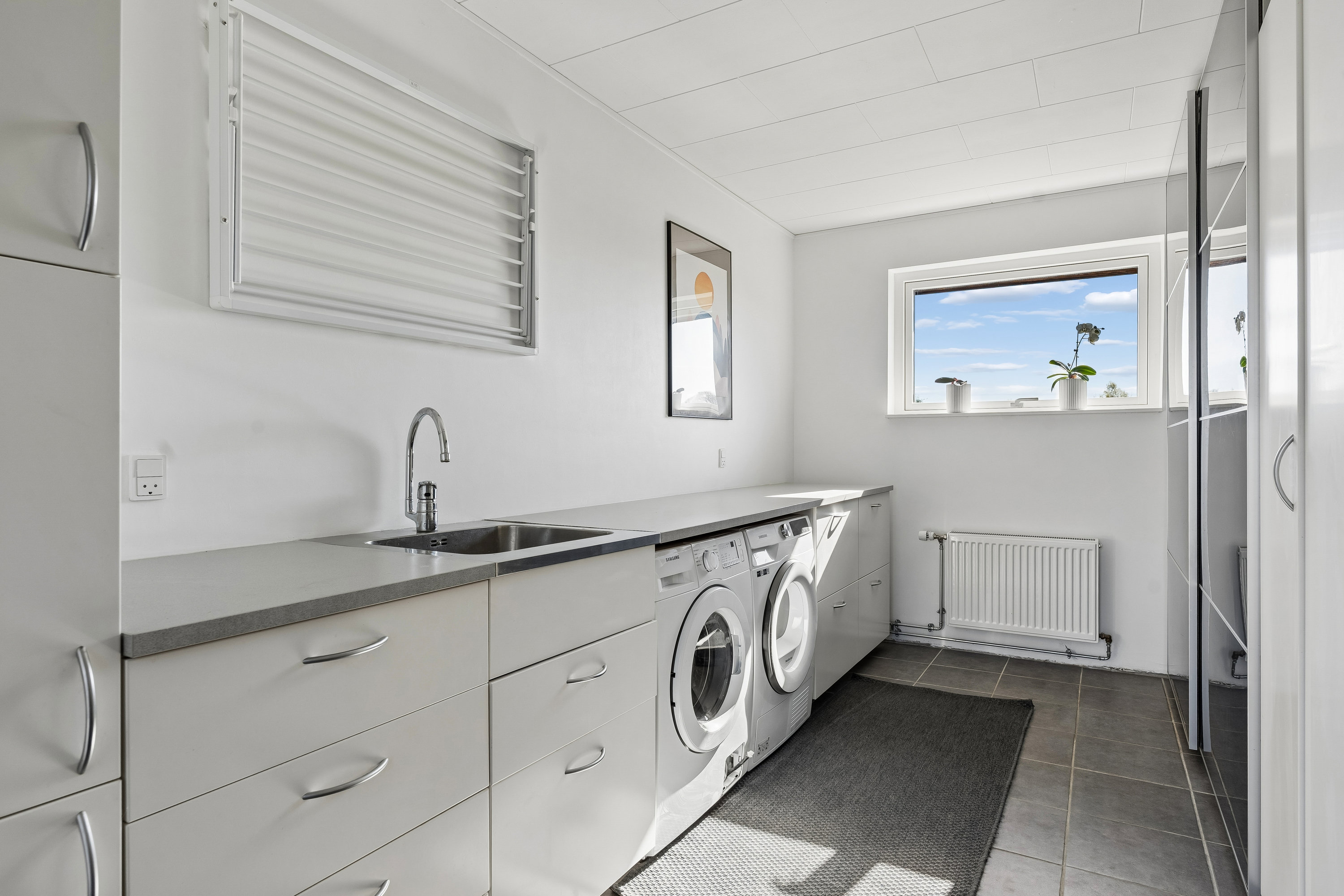 Velholdt og løbende moderniseret villa i rolige og naturskønne omgivelser - Bild 6