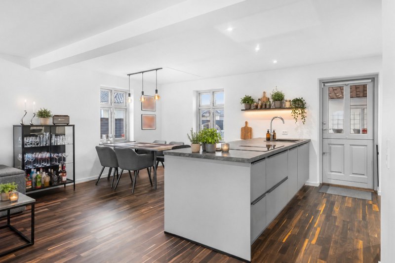 Property image number 2