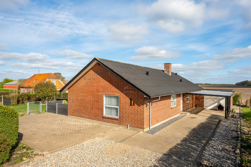 Property image number 2
