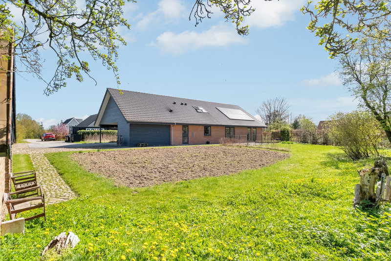 Property image number 3