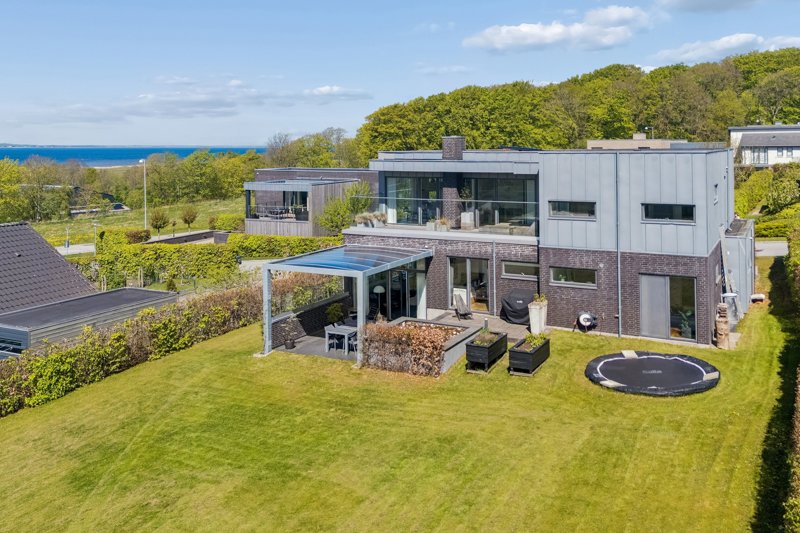 Property image number 2