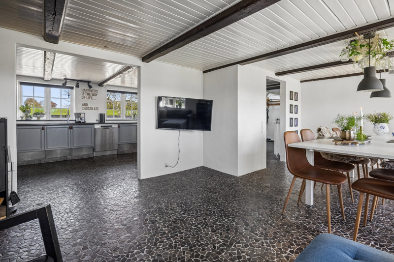 Property image number 8