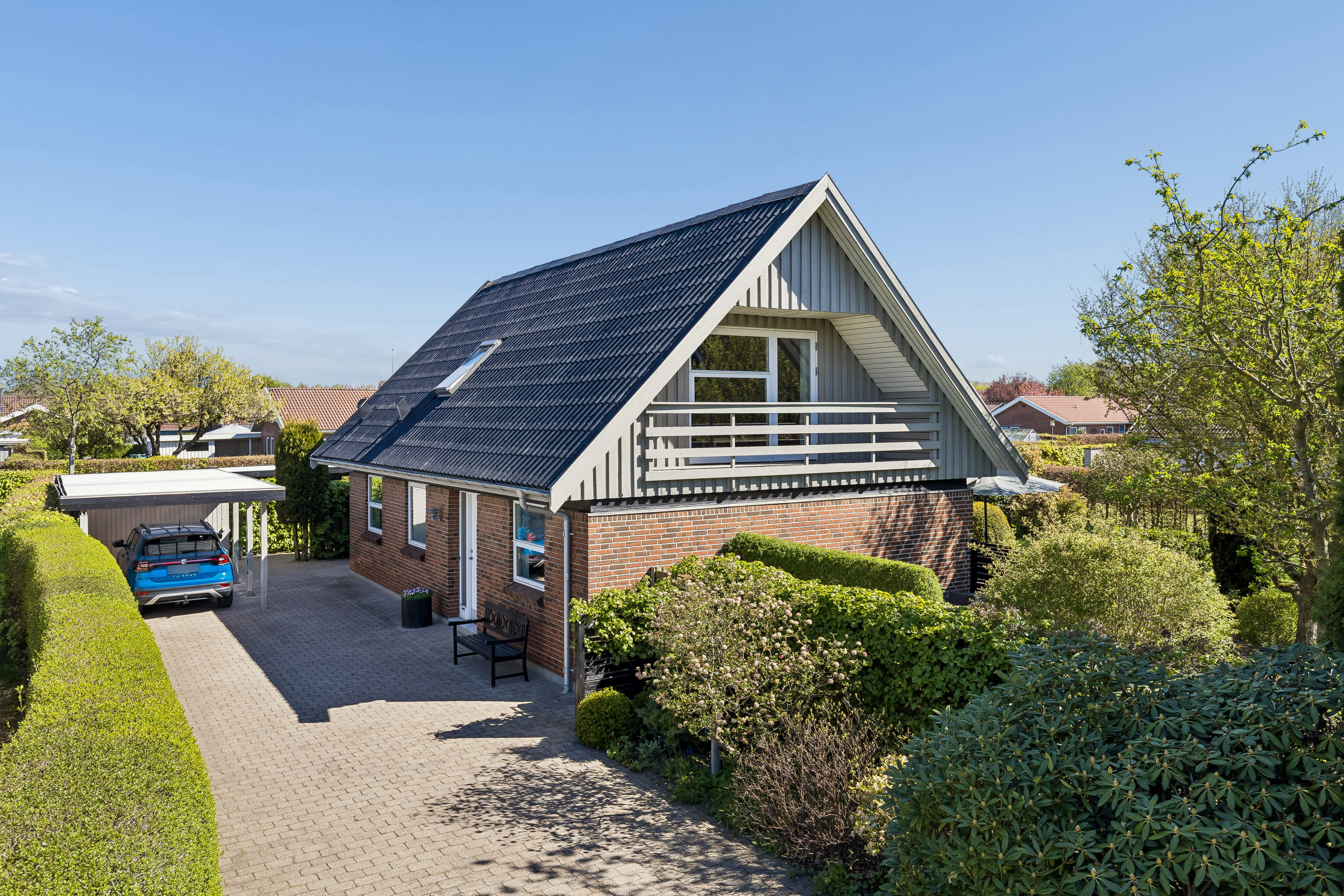 Shtëpi, 148 m², tokë 909 m²