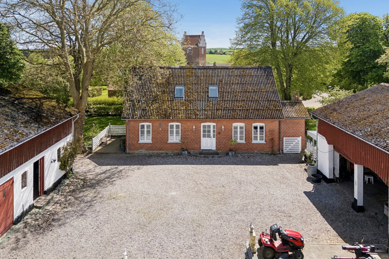 Property image number 2