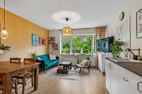 Centralt beliggende - lige ved Valby St.