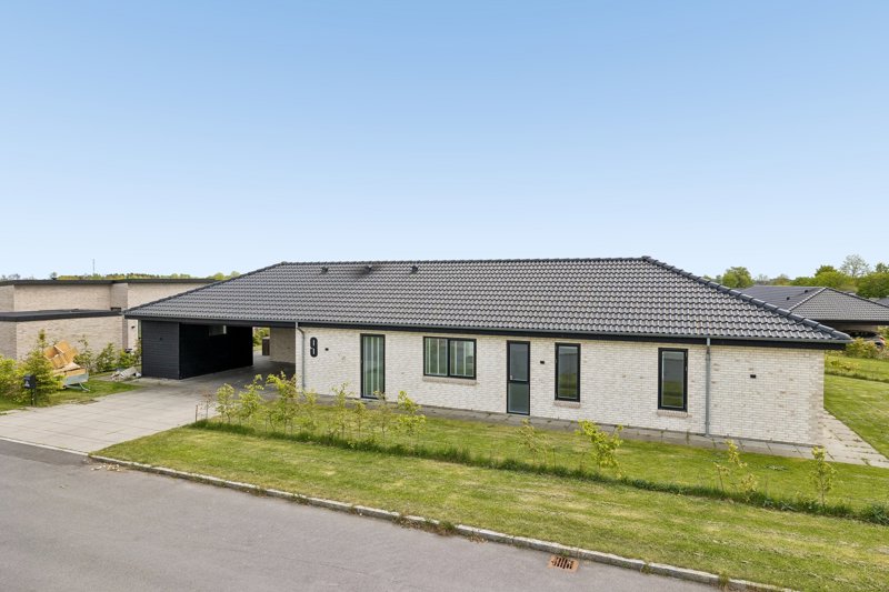 Property image number 1