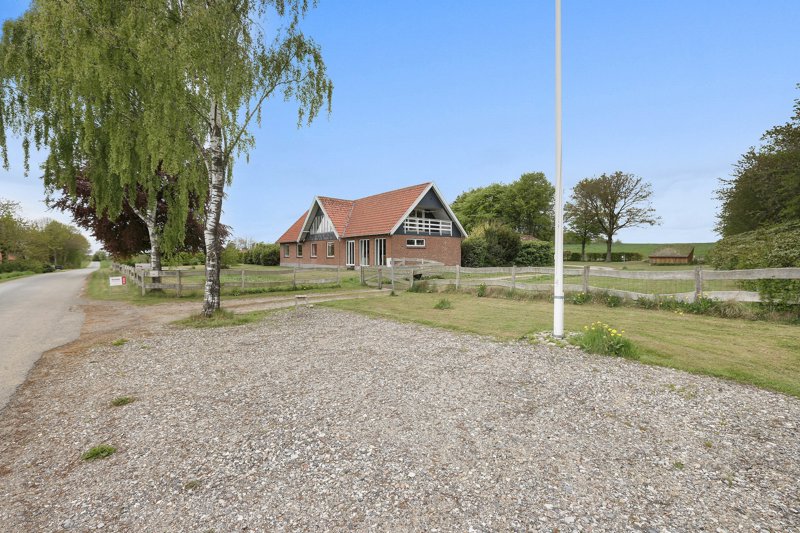 Property image number 2