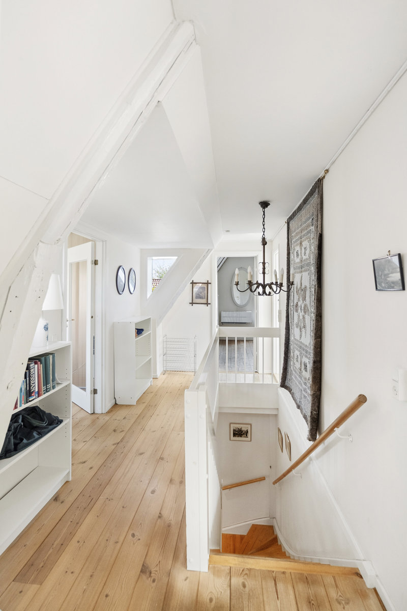 toggle-gallery-image