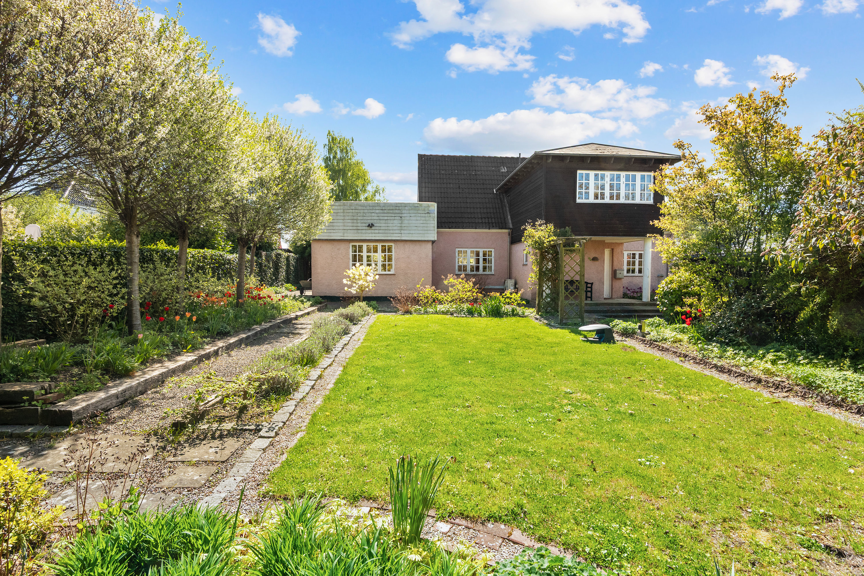 Villa på L E Bruuns Vej 7 2920 Charlottenlund.