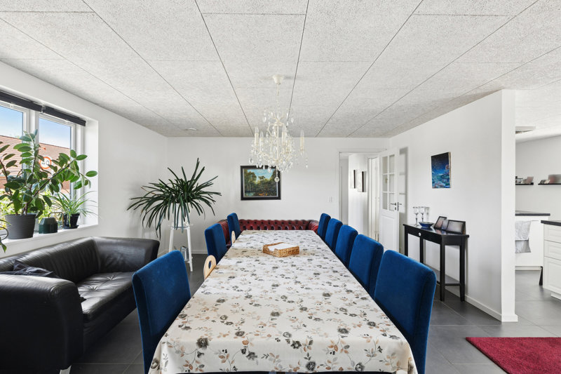 Property image number 8