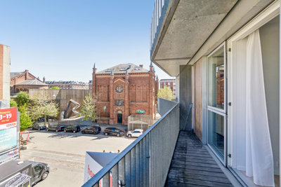 Totalindflytningsklar 2V med stor sydøstvendt altan, fælles tagterrasse og elevator