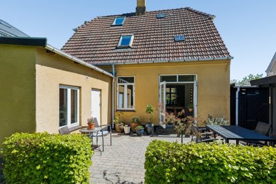 Sjældent udbudt villa i det helt centrale Valby