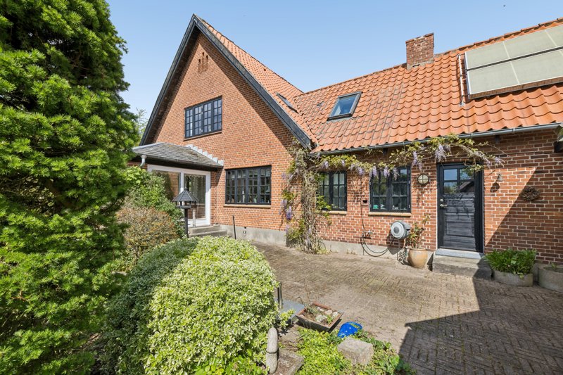 Property image number 2