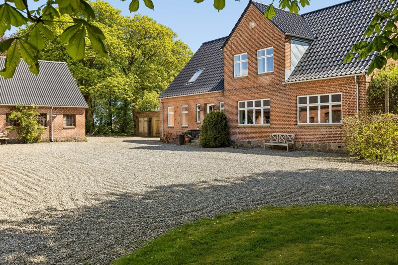 Property image number 2