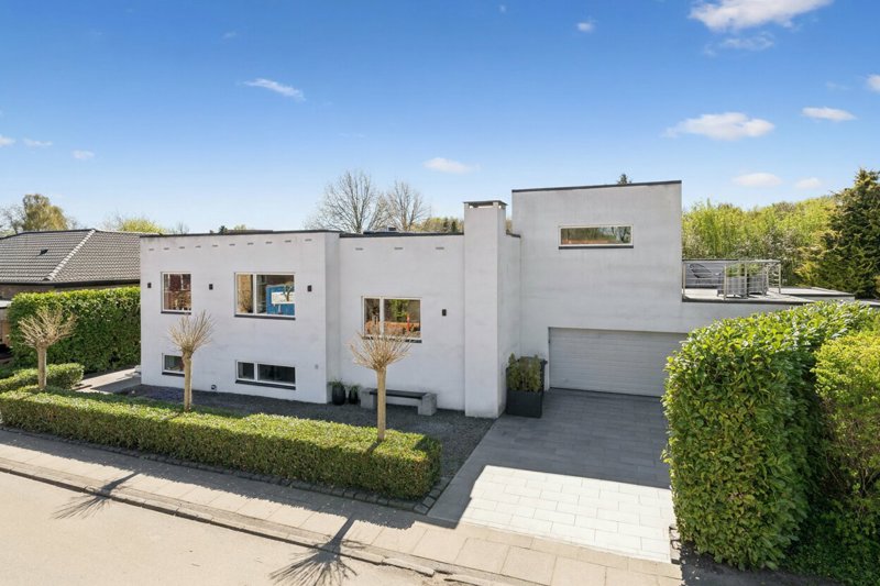 Property image number 2