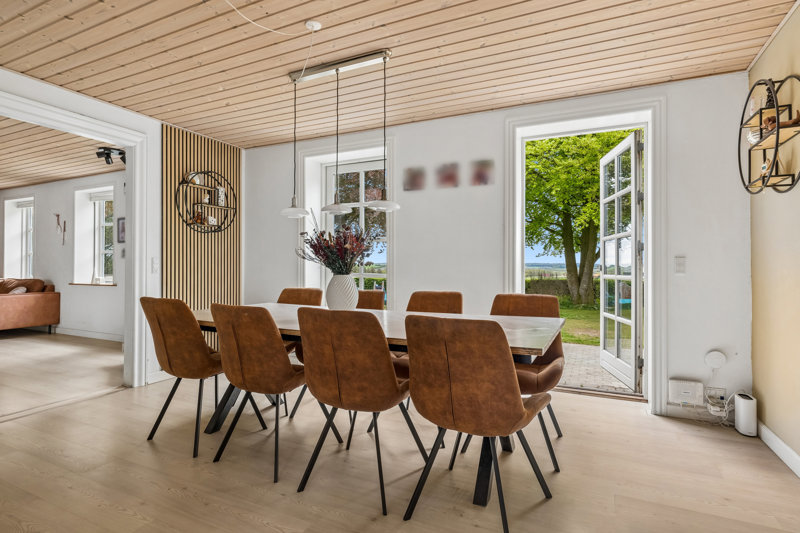 Property image number 8