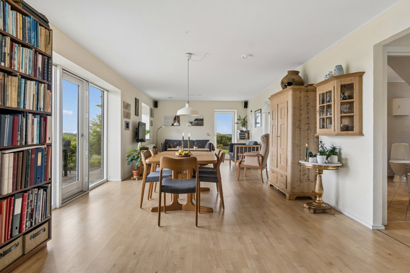 Property image number 8