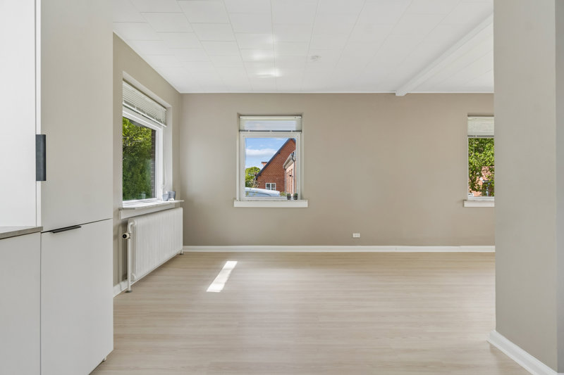 Property image number 8