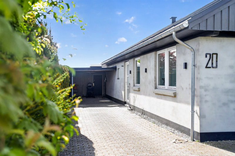 Property image number 1