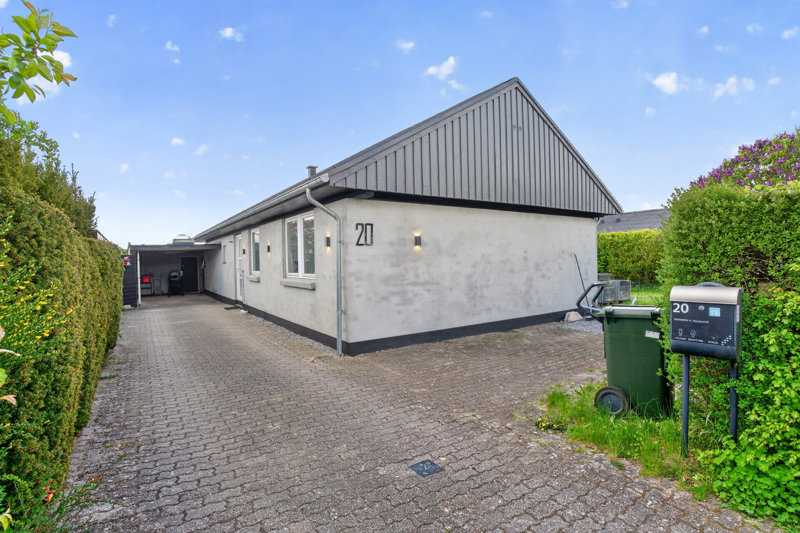 Property image number 2