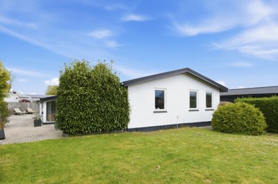 Skøn villa i 2. række til søerne med 3 soveværelser!