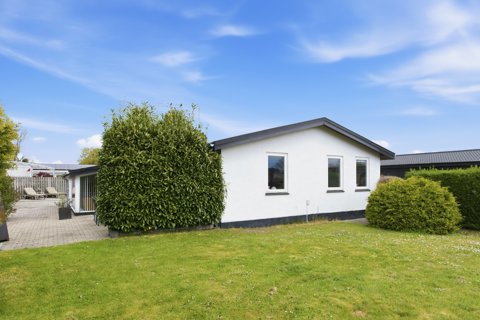 Skøn villa i 2. række til søerne med 3 soveværelser!