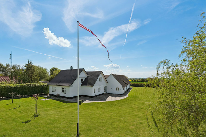 Property image number 1