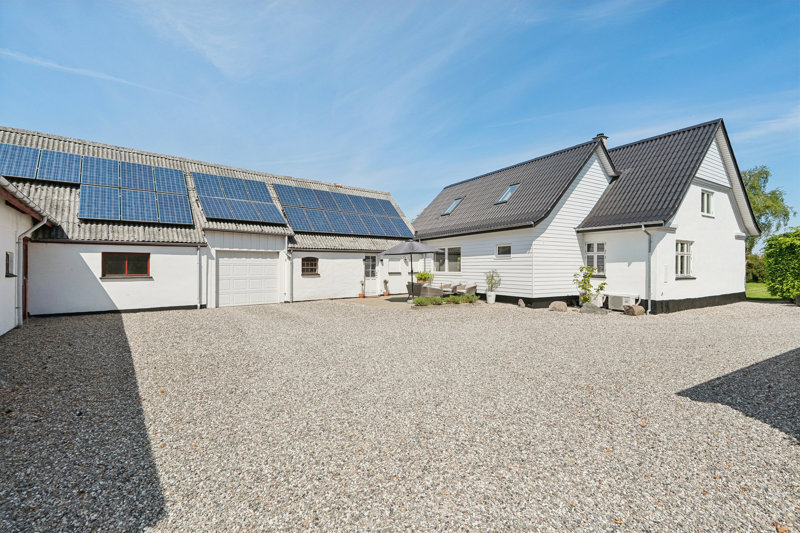 Property image number 2