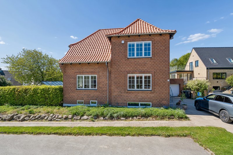 Property image number 2