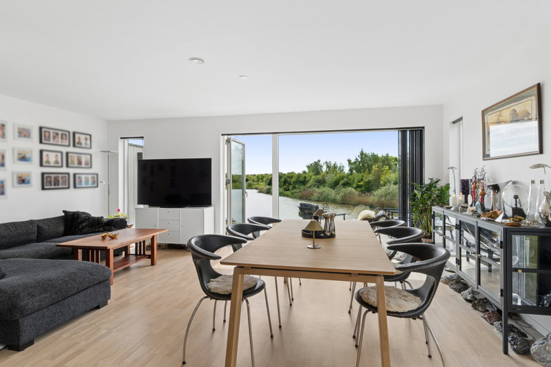 Property image number 8