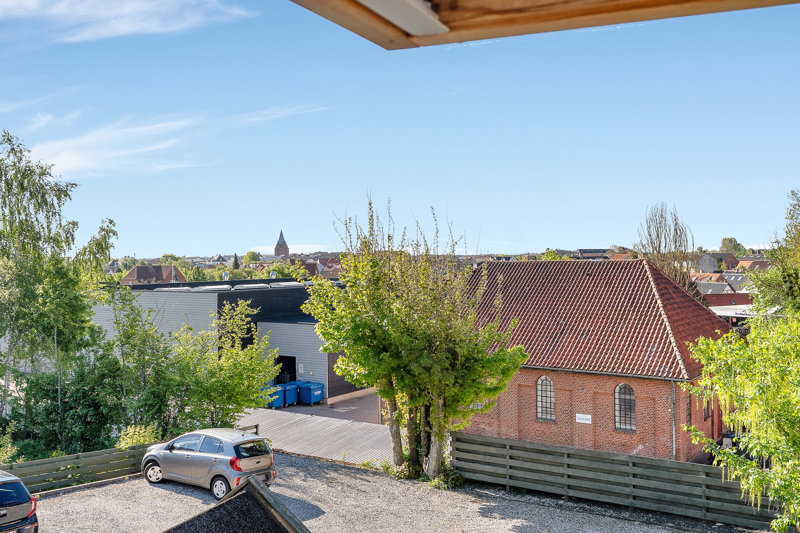 Property image number 2