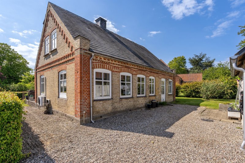 Property image number 2