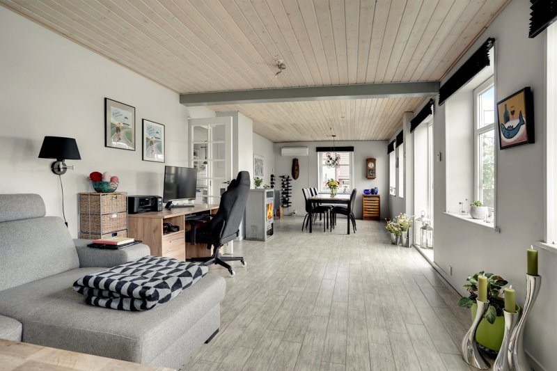 Property image number 8