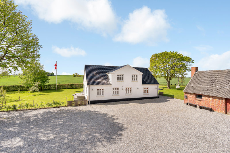 Property image number 3