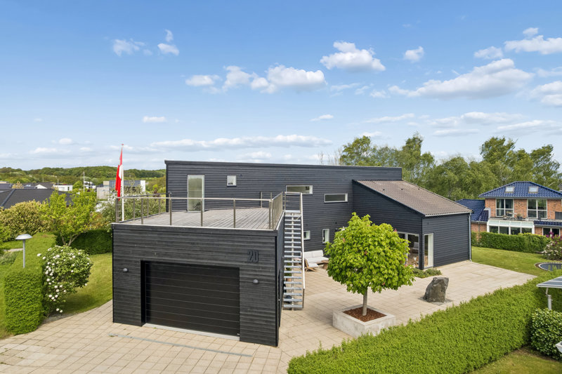 Property image number 2