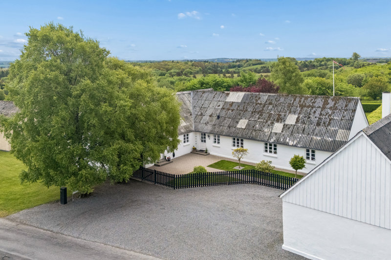 Property image number 2